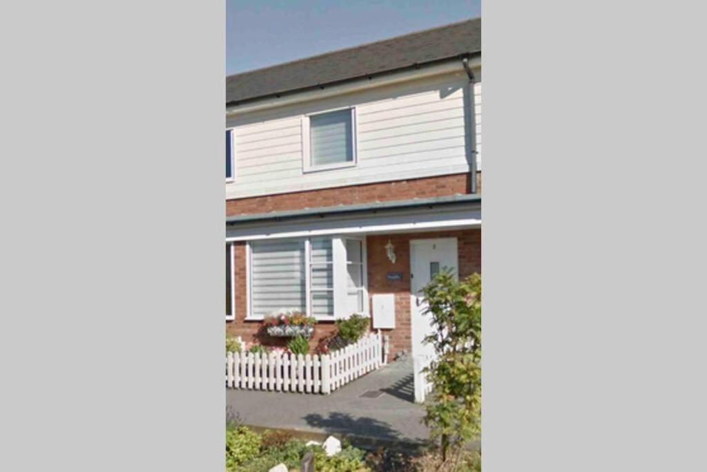 Comfy 2 Bed House Located At Wareham Train Station Villa Exteriör bild
