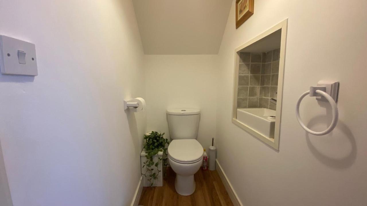 Comfy 2 Bed House Located At Wareham Train Station Villa Exteriör bild