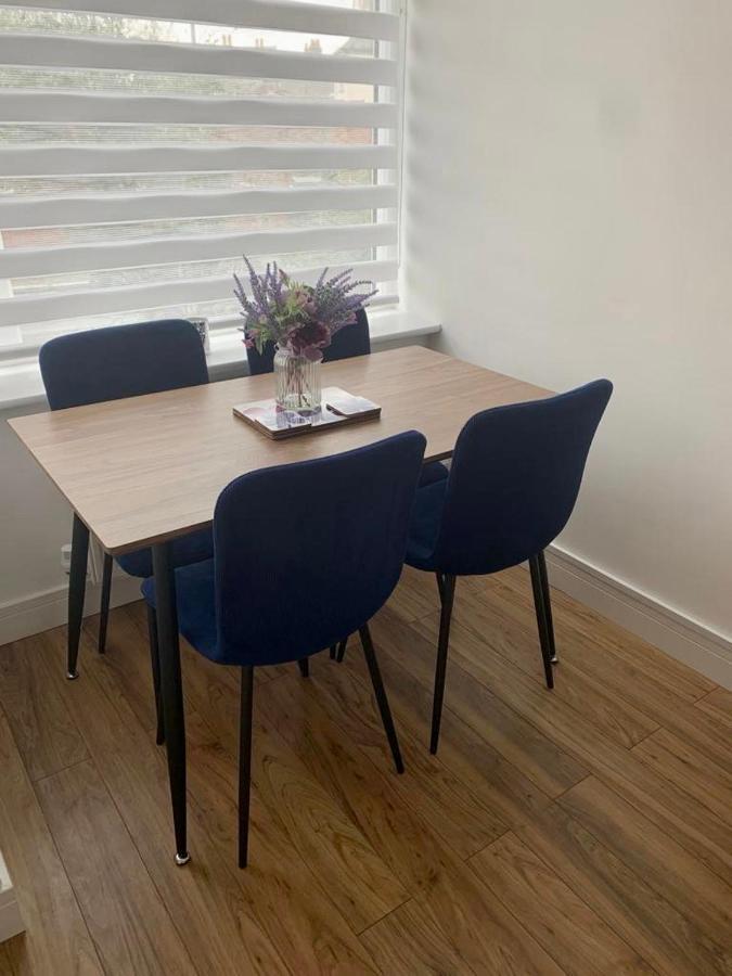 Comfy 2 Bed House Located At Wareham Train Station Villa Exteriör bild